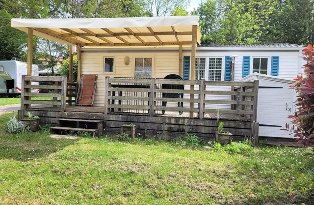 Camping le Grand Cerf * - Mobile home Comfort Superior 4p (32m2) with covered terrace, 2 bedrooms, air conditioning 4 people