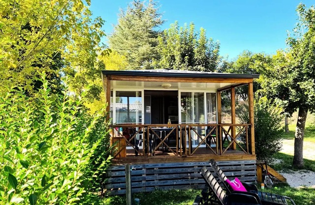 Camping les Calquieres* - Mobile home Loggia 3 rooms 4 people