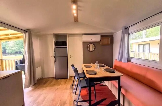 Camping Les Cantarelles * - Mobil home Comfort - 3 bedrooms - Lake view 6 people