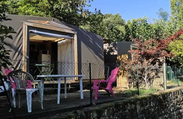 Camping Les Châtaigniers * - Mobil canvas Maori 3 rooms 4 people Without Sanitary