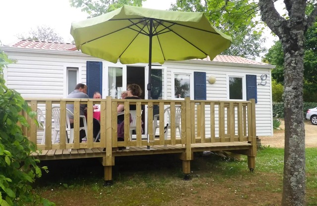 Camping les Poutiroux * - Résidence Mobile Confort avec terrasse 5 personnes