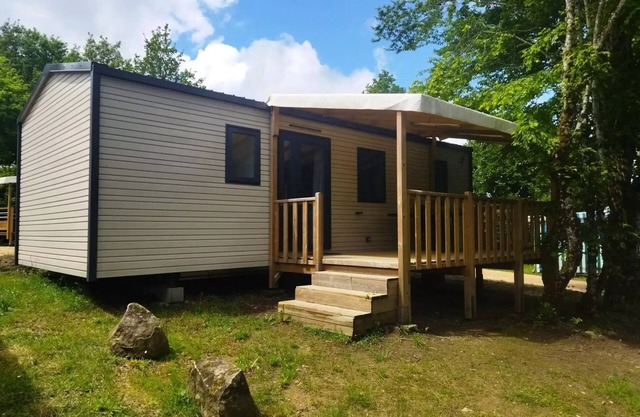 Camping Les Rives du lac Cantalès * - Conforta 2 bedroom mobile home 4 people