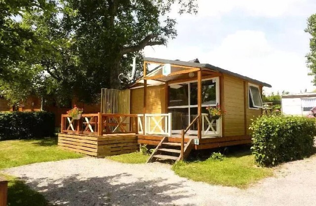 Camping Pommiers Des 3 Pays**** - Chalet Tonga 3 Rooms 4 People