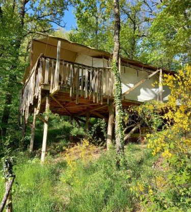 Camping Terre Rouge