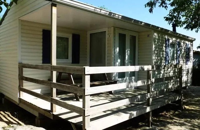 Camping Ushuaïa Villages les Pins d'Ucel * - PIC VERT - Mobile home 28 m² 5 to 6 people - 5 people. included in the price