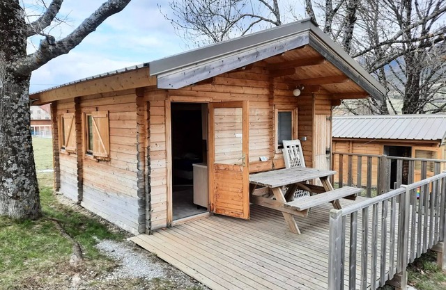 Campsite CHAMP LA CHEVRE * - Chalet Mélèze 2 people