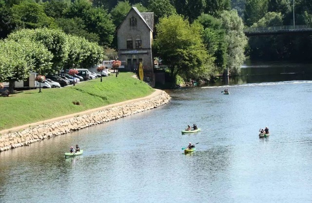 Campsite La Garenne* - Forest Residence 4 Rooms 6 People