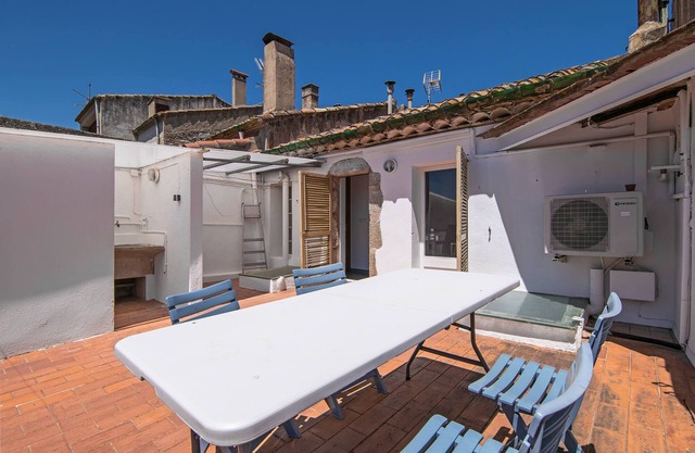 Can Discovering Maçanet de Cabrenys