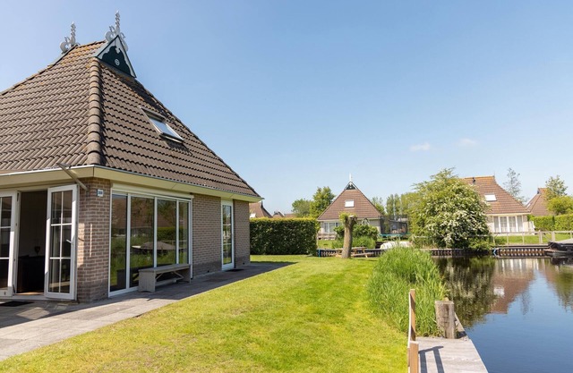 Canal-Side Bungalow Stay