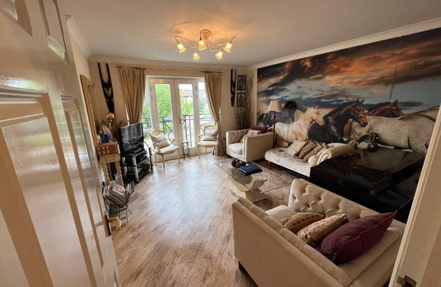Canalside Chic – Your London Escape Starts Here! WIFI and Airport Transfers