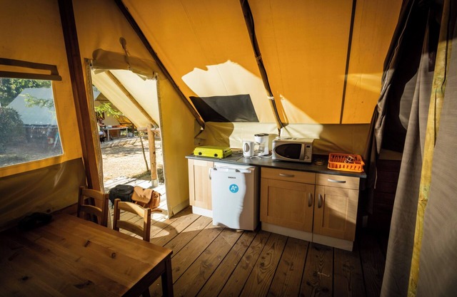 Canvas hut near Etang de Thau! Book on : https:/www.lou-labech.fr/