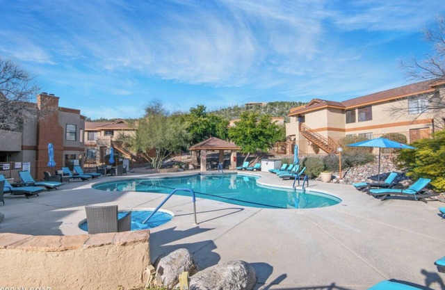 Canyon Villas Condo 2BR, 2BTH,Gym, Pool & Hot tub
