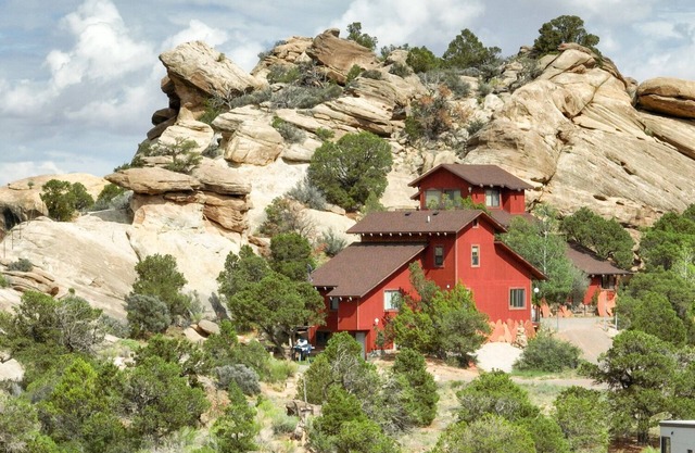 Canyon Wren Cottage, a True Couples Retreat