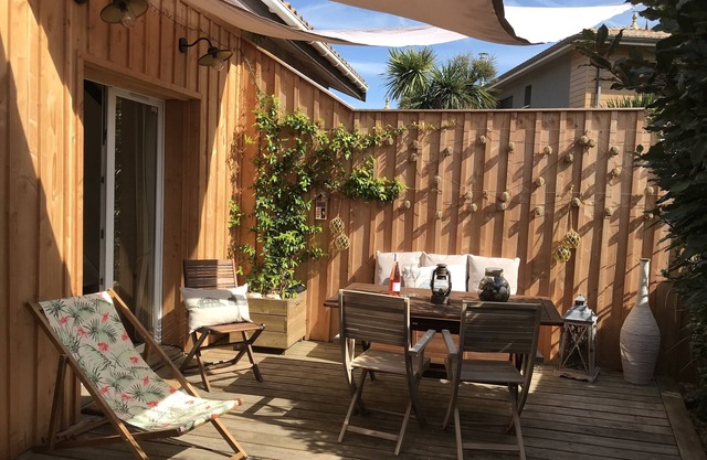 Cap Ferret peninsula and ocean beaches - Wooden terrace - Beach 2 km