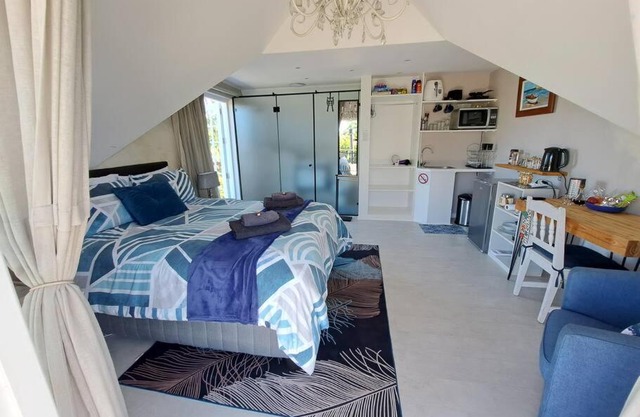 Cape Dutch Flair Business unit