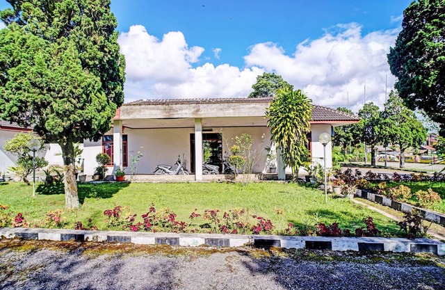 Capital O 92214 Beristera Hotel