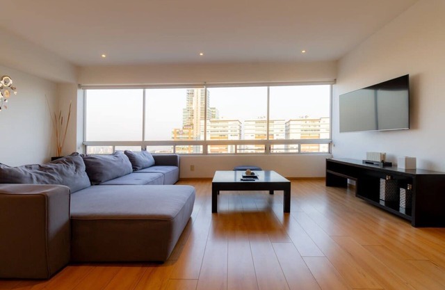 Capitalia - Modern Urban Retreat