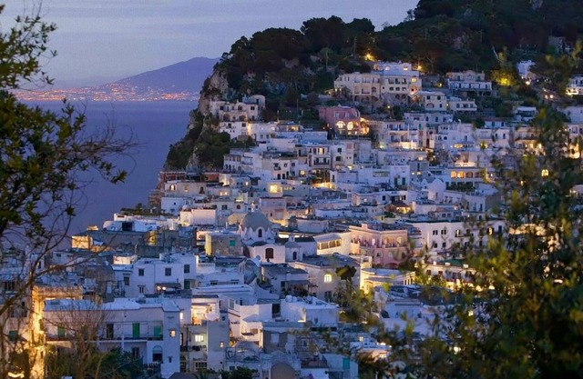 Capri - Villa with pool and garden .