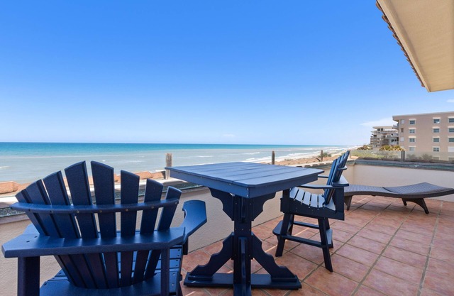 Captivating & Spacious 2 primary suites/2.5 bath Oceanfront Condo