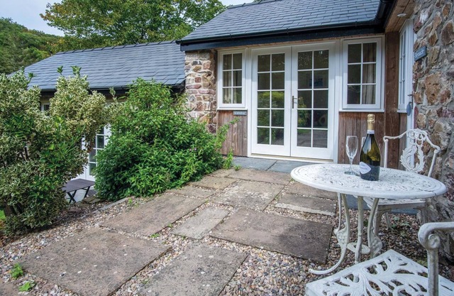 Caradog - 1 Bedroom - St Ishmael's