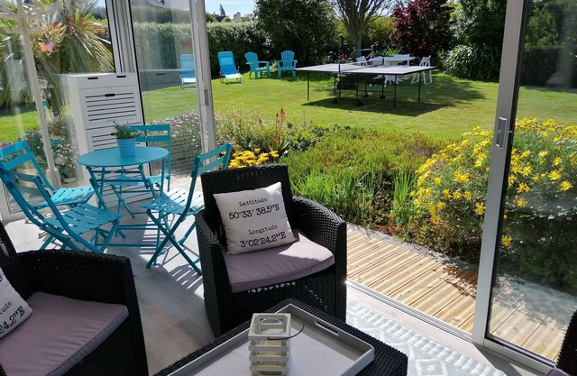 CARANTEC 4 km renovated house in 2015 classified 3 stars private garden.