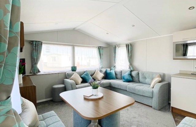 Caravan 5 MINUTES FROM BEACH - HAVEN HOLIDAY PARK