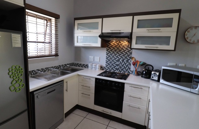 Carole's Cottage, your home away from home!