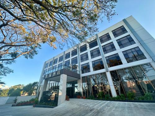 Carrey Hotel