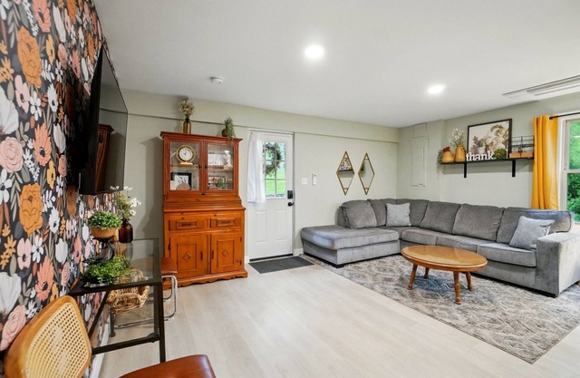 Carriage House Retreat 1