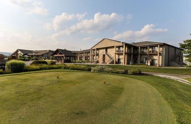 Carroll Valley Hotel | 2 Dbl Beds + Resort Access