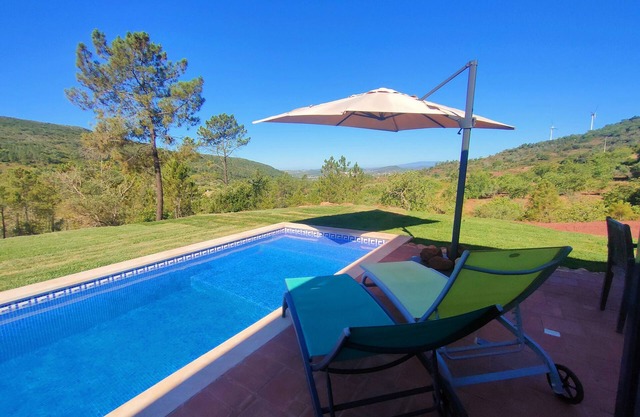 Casa da Alfarrobeira 4P+baby private pool and great view
