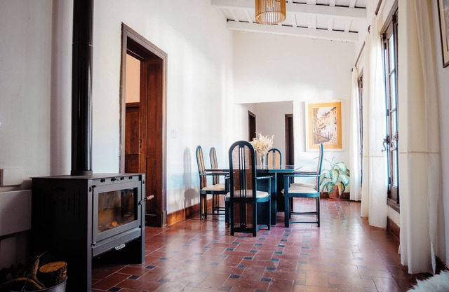 Casa al pie de la Montaña con Cama King, Pileta y Mesa de Pool