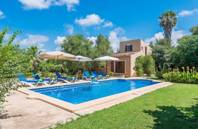 CASA ALBA - Villa with private pool in Manacor. Free WiFi