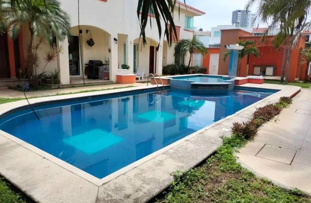 Casa /alberca, chapoteadero, mirador, wifi