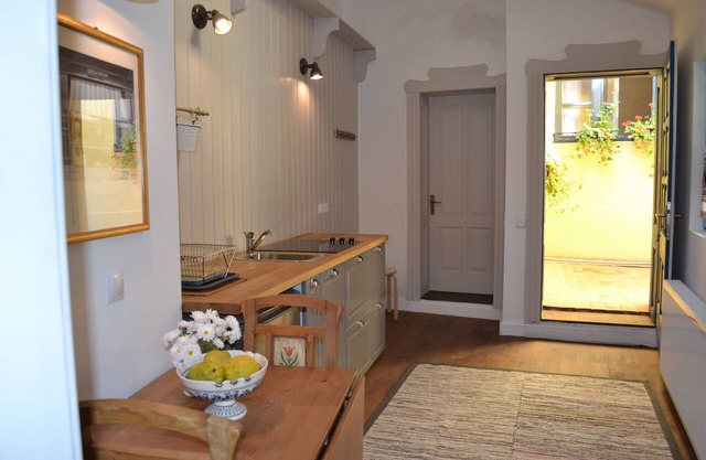 Casa Augustus (One-large bedroom apartment)