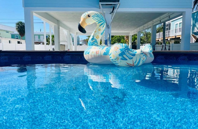 Casa Blue Flamingo - In the Florida Keys - minutes from the beach