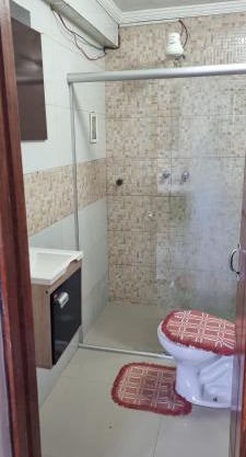 Casa com piscina e laser