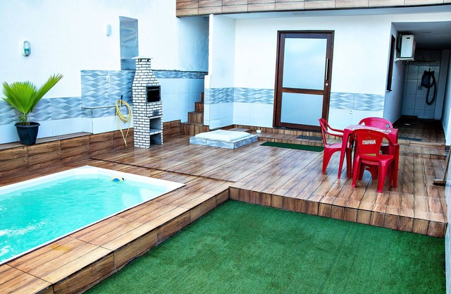 Casa com Wi-Fi e Piscina perfeita em Camaçari/BA
