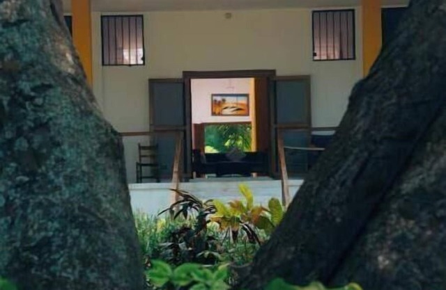 Casa Corselli [Beachfront Home - great surf break]