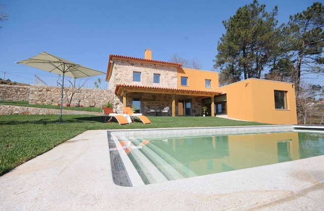 Casa Coura - Five Bedroom Villa, Sleeps 10