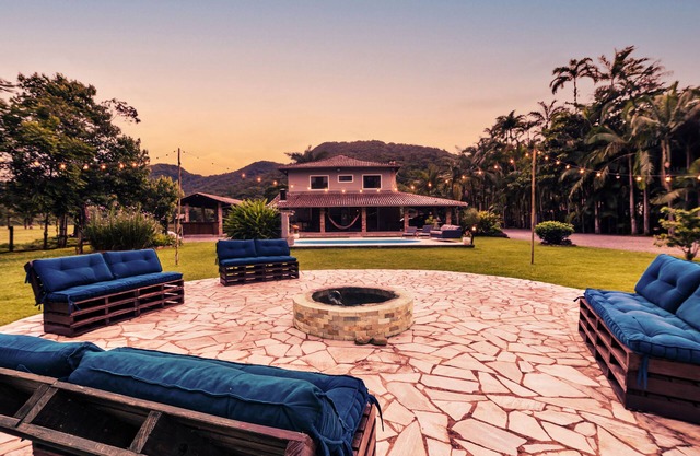 Casa de Campo Aconchegante com Muitas Comodidades na Estrada Bonita