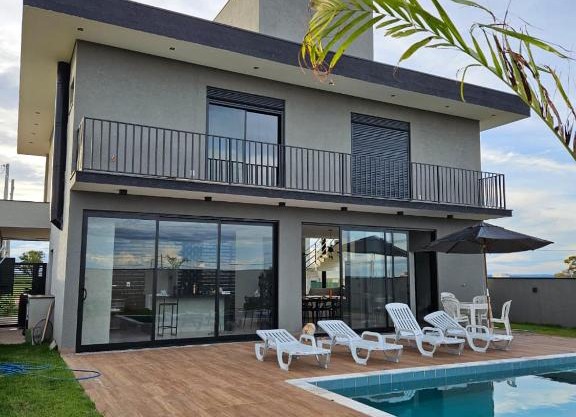 Casa de Campo na Represa de Paranapanema Riviera de Sta Cristina XIII