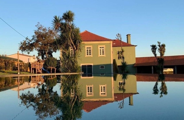 Casa de Férias no Meio da Natureza - Espaço Perfeito Para Relaxar ou se Divertir
