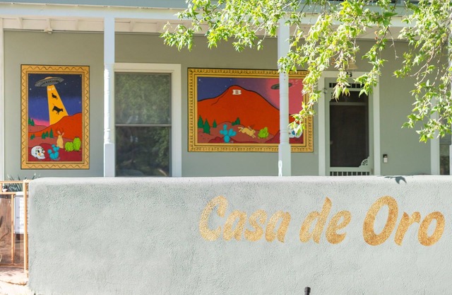 Casa de Oro – Luxe Comfort in the Heart of Old Bisbee Private Yard & EV Charger!