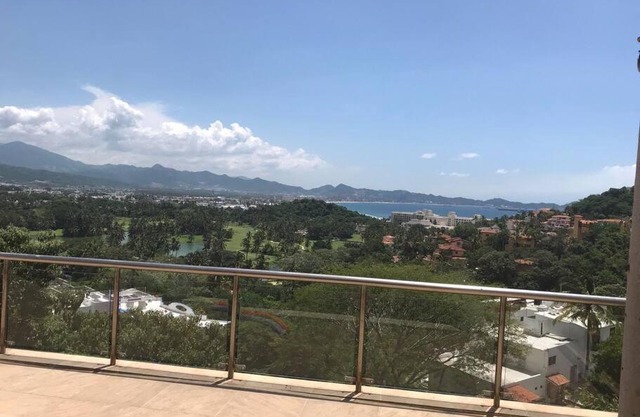 Casa del faro 80, con vista al mar