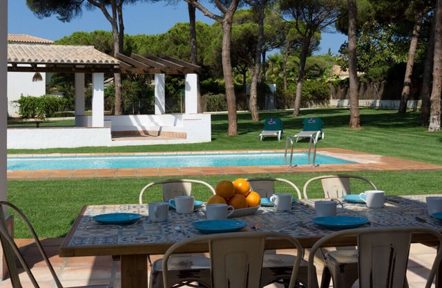Casa del Jardín. 5-star exterior. Beach 400m