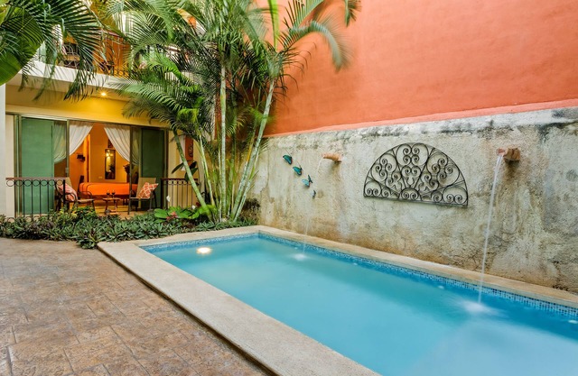 Casa Del Maya Bed & Breakfast