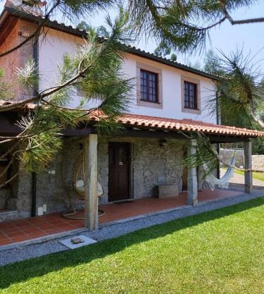 Casa do Costeiro by AlmaStay