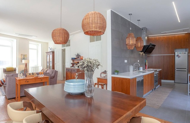 Casa do Poeta by Rent4All
