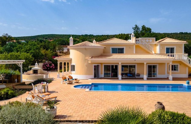 Casa do Pomar by Portucasa